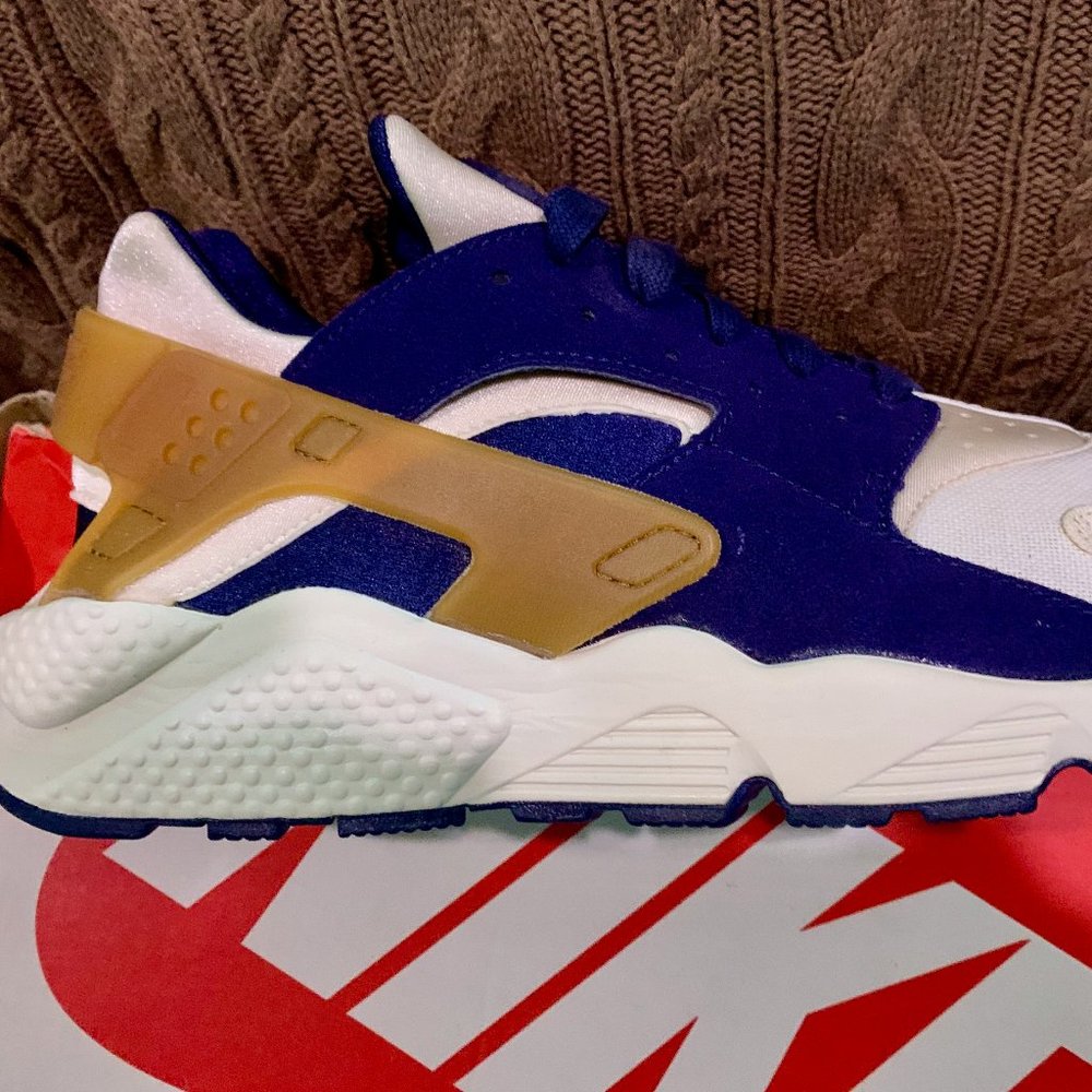 NWOT NIKE Men's Air Huarache Run PRM Running Shoe